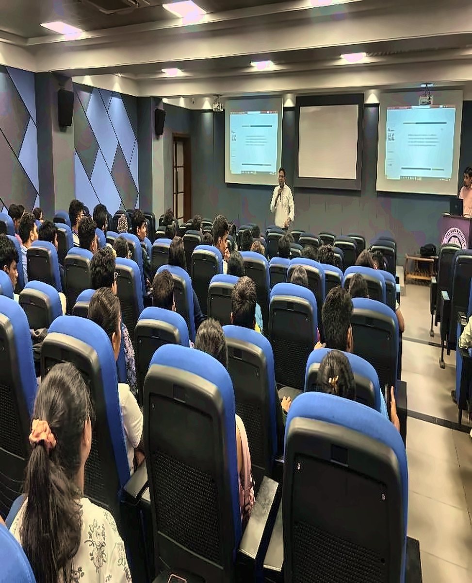 Rishikesh Pandey conducting a Cloud Computing & Security (AWS & Networking) session at Vidyavardhini's College of Engineering & Technology, Vasai Road, 7 Apr 2025