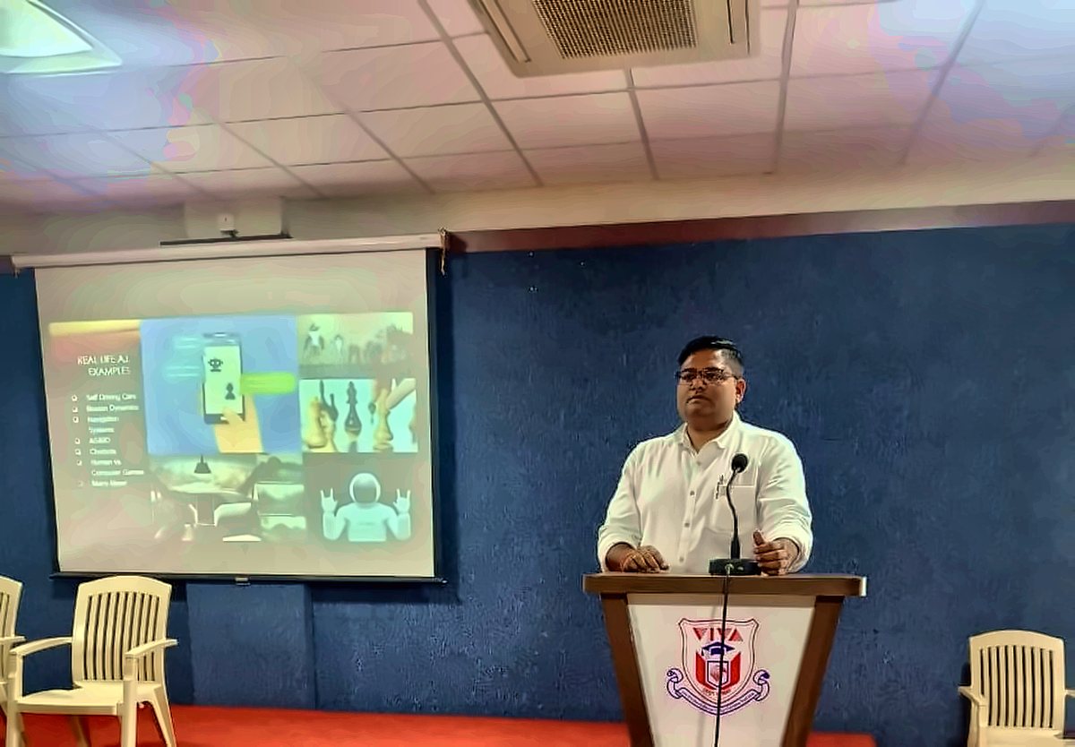 Rishikesh Pandey conducting a Cloud Computing & Artificial Intelligence session at a college, 17 Jan 2025